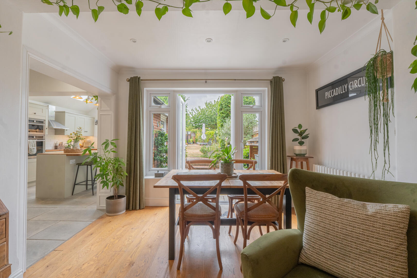 Timberdine Avenue, Worcester